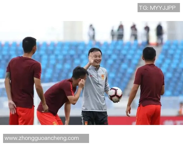 足球明星亲临中国抖音直播互动分享背后的故事与精彩瞬间